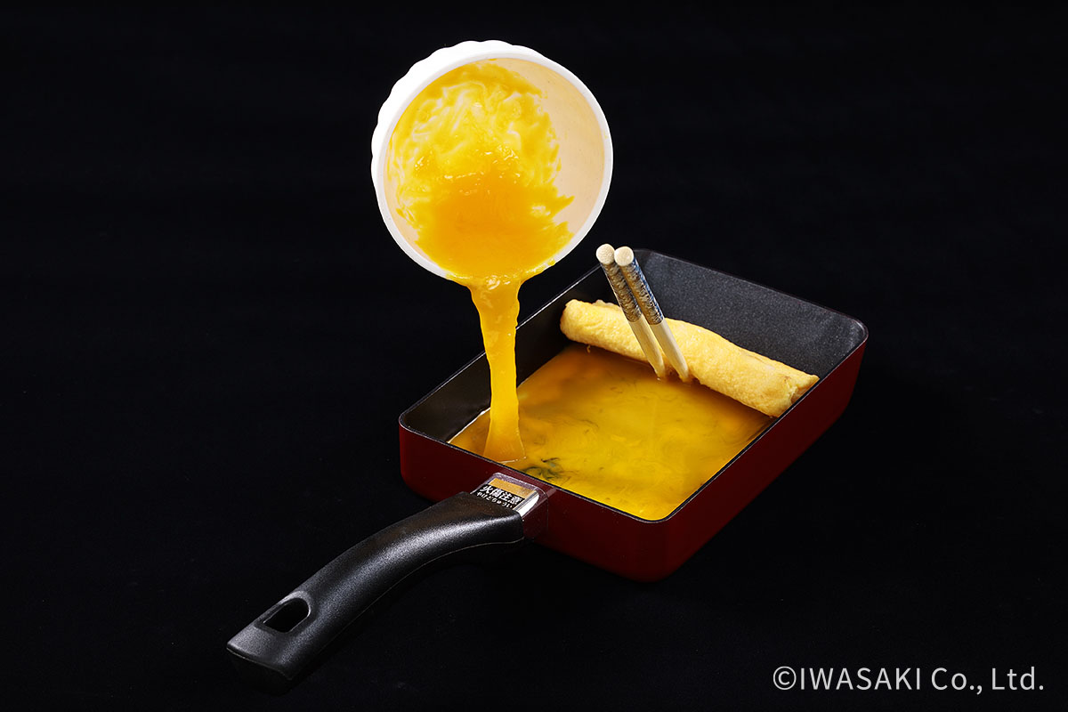 出し巻き玉子製作中