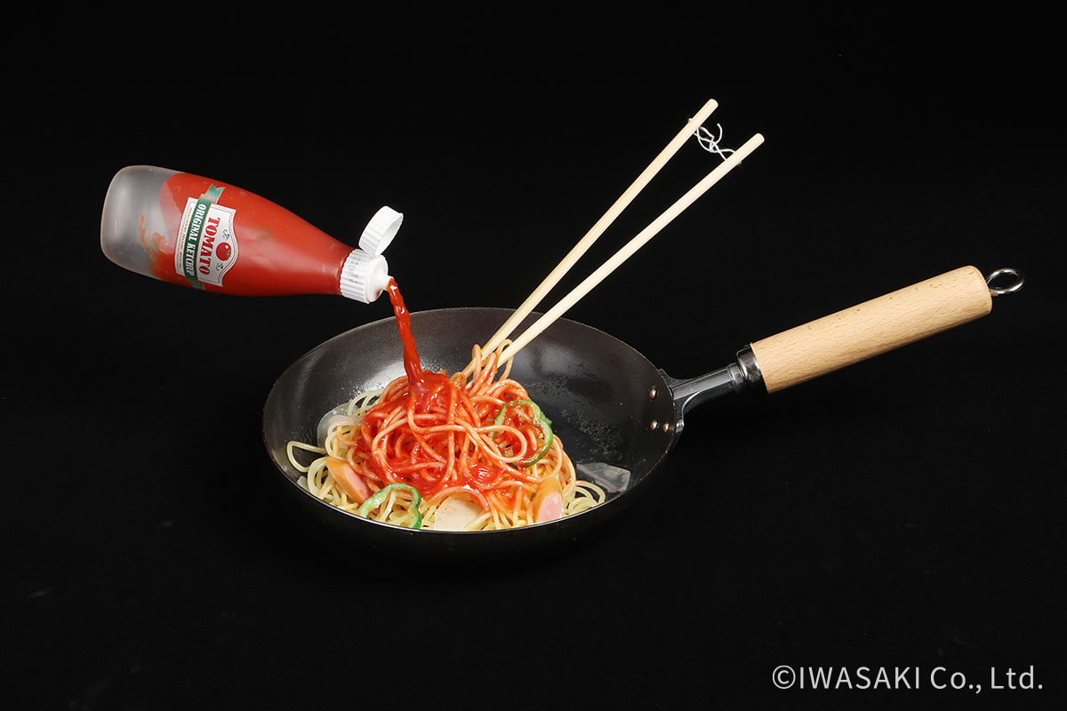 ナポリタン調理中