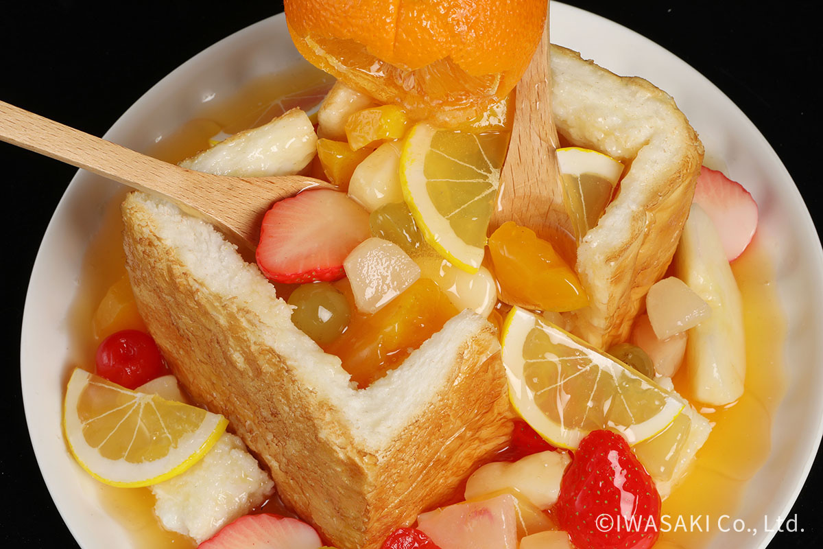 食パンのオレンジ果汁あふれるフルーツたっぷりポンチ
